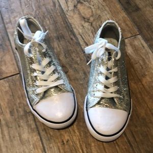 🌷3/$15 Girls US Sport sparkle shoes